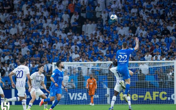 العين الإماراتي يطيح بالهلال السعوي ويتأهل لنهائي دوري أبطال آسيا